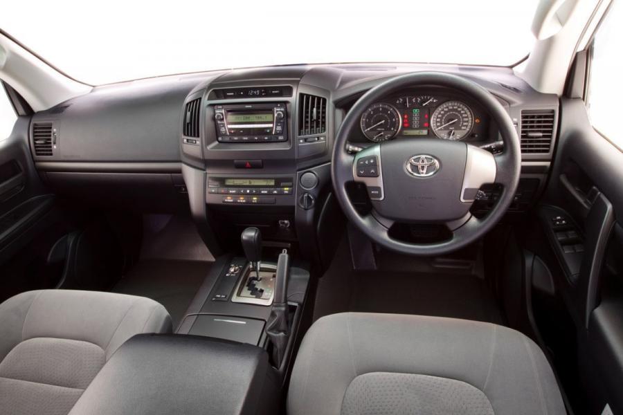  Toyota Land Cruiser GX 2011 года  (AU) (фото 2 из 3)